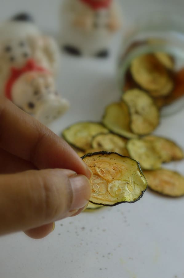 Baked zucchini chips