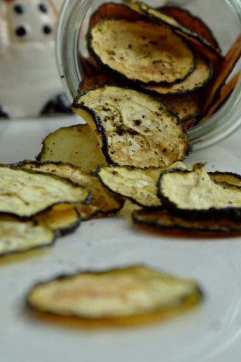 Baked zucchini chips