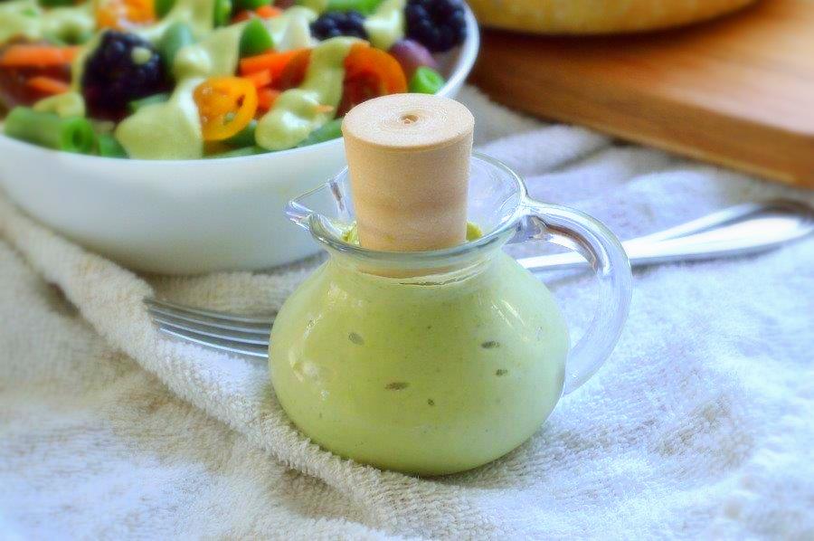 Creamy avocado dressing