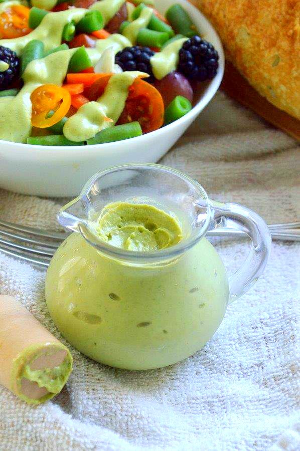 Creamy avocado dressing