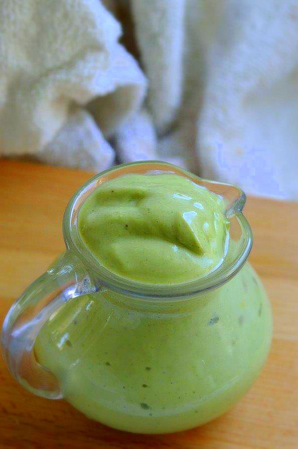 Creamy avocado dressing