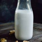 Flaxseed and walnut milk