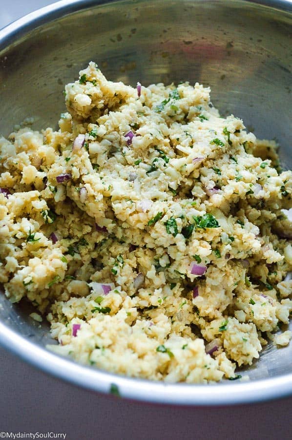 Low-carb vegan baked cauliflower hash browns