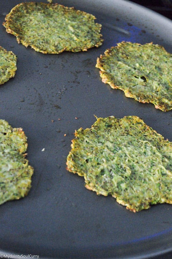 vegan low-carb zucchini tortillas/rotis