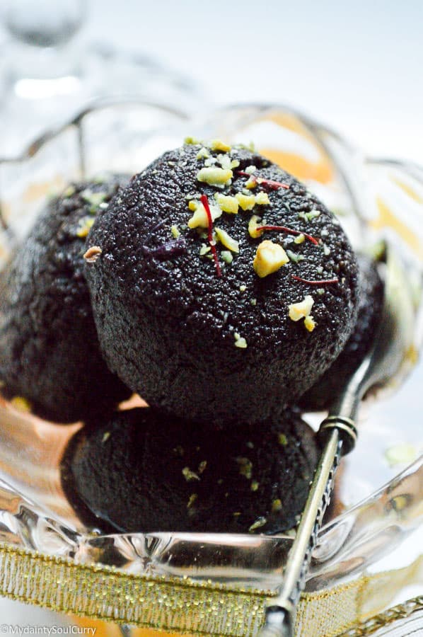 baked low-carb sugar-free kala jamun