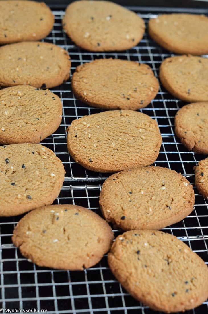 Indian sesame cookies 