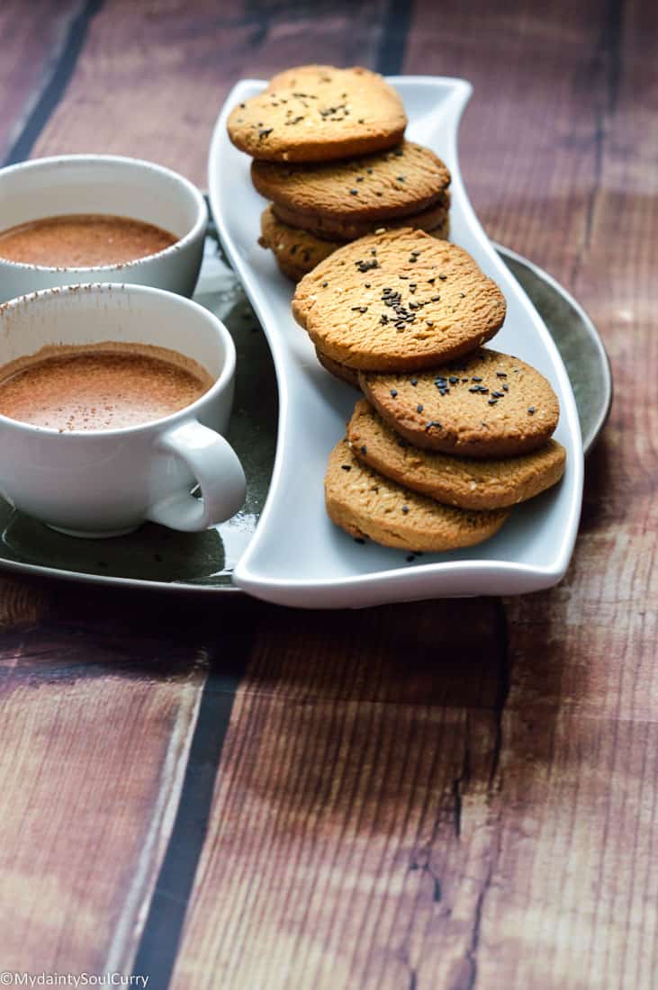 Indian sesame cookies