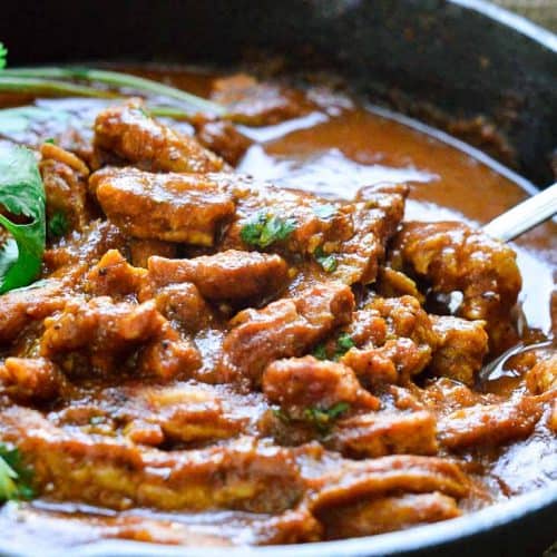 Vindaloo Curry with soy curls and homemade vindaloo paste