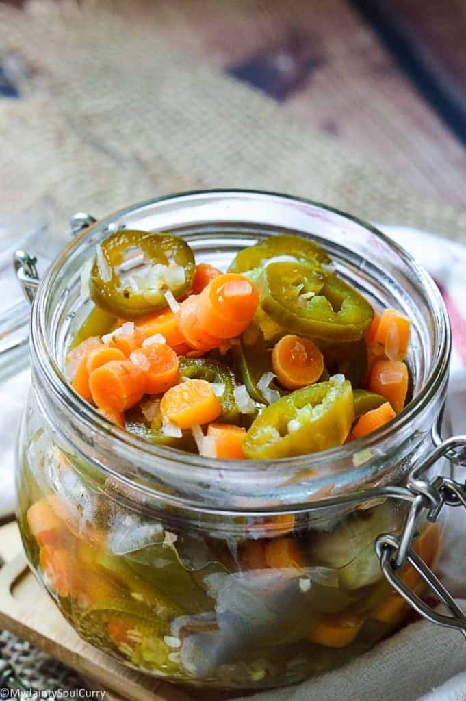Easy pickled jalapenos