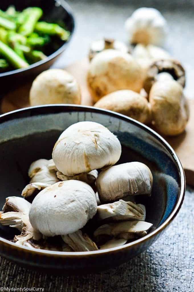 cleaned and peeled mushrooms