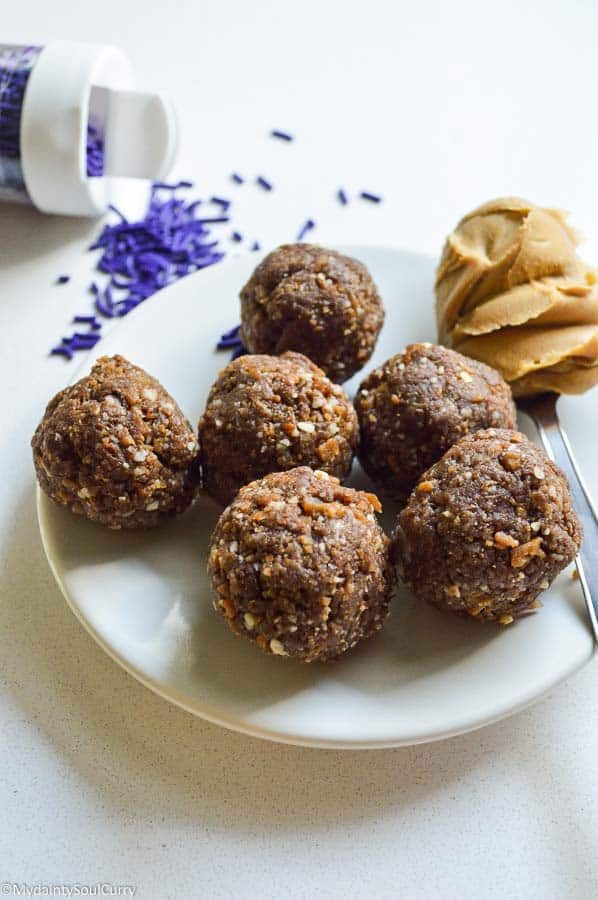 Energy balls with dates and nuts