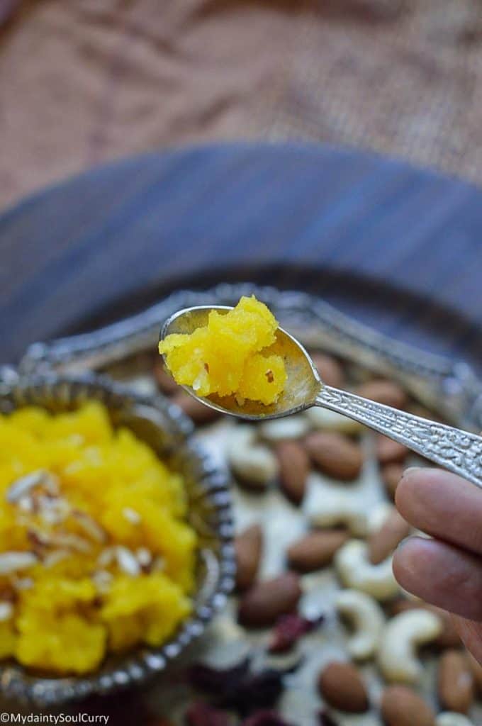 A spoon of Kesari bath