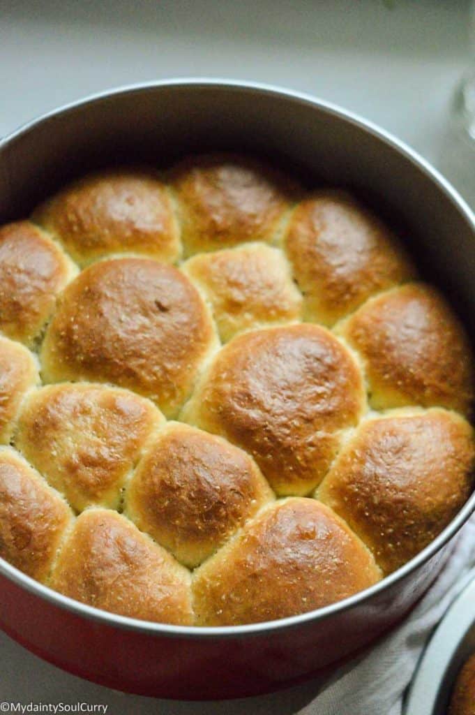 Soft dinner rolls