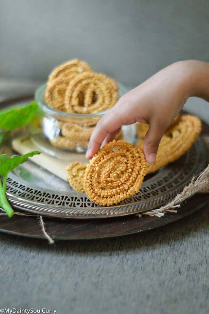 easy air-fryer chakli