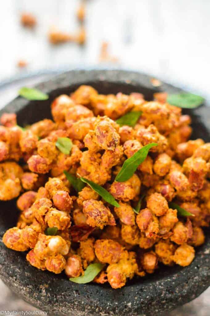 Crispy air-fried peanuts