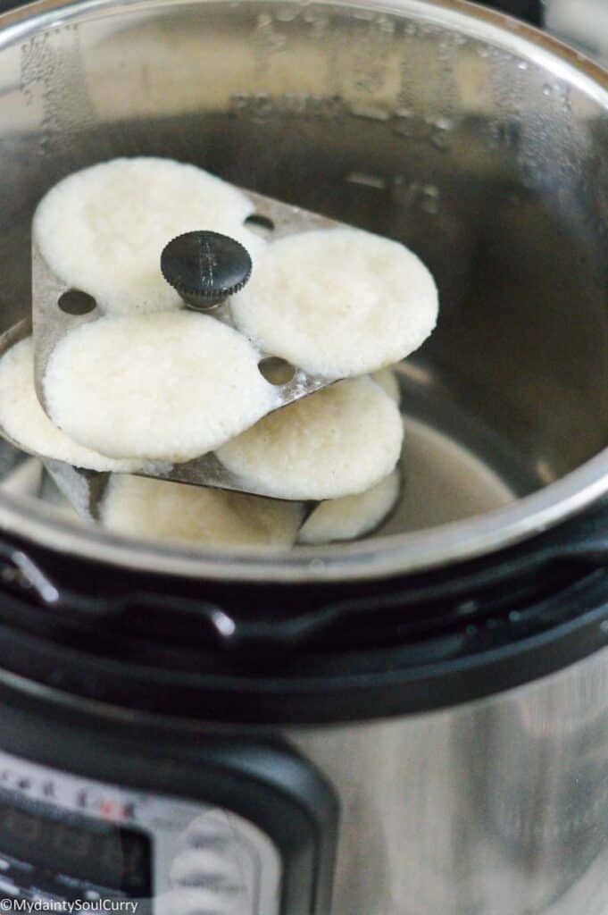 Freshly made idli