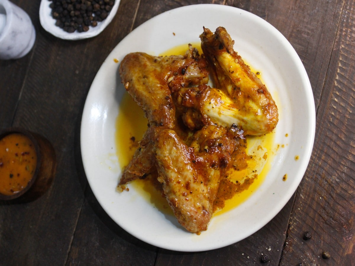 Yummy Air Fried Honey Sriracha Chicken Wings