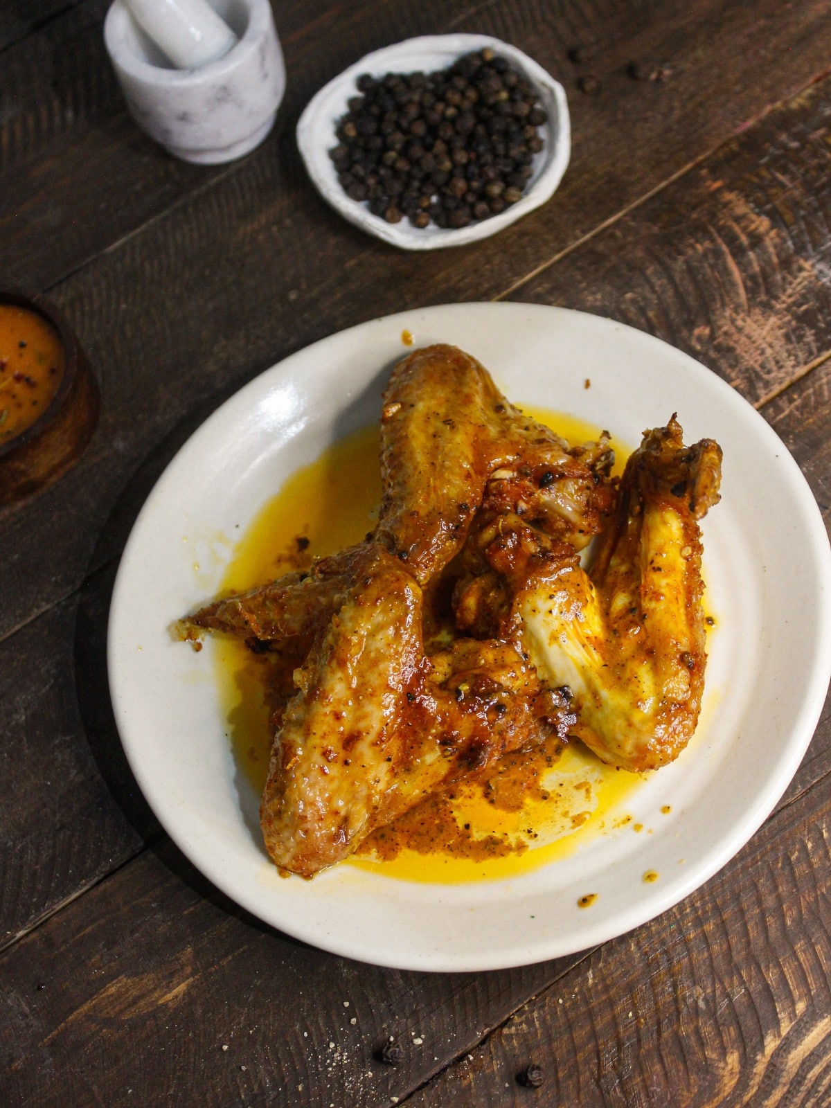 Top view image of yummy Air Fried Honey Sriracha Chicken Wings