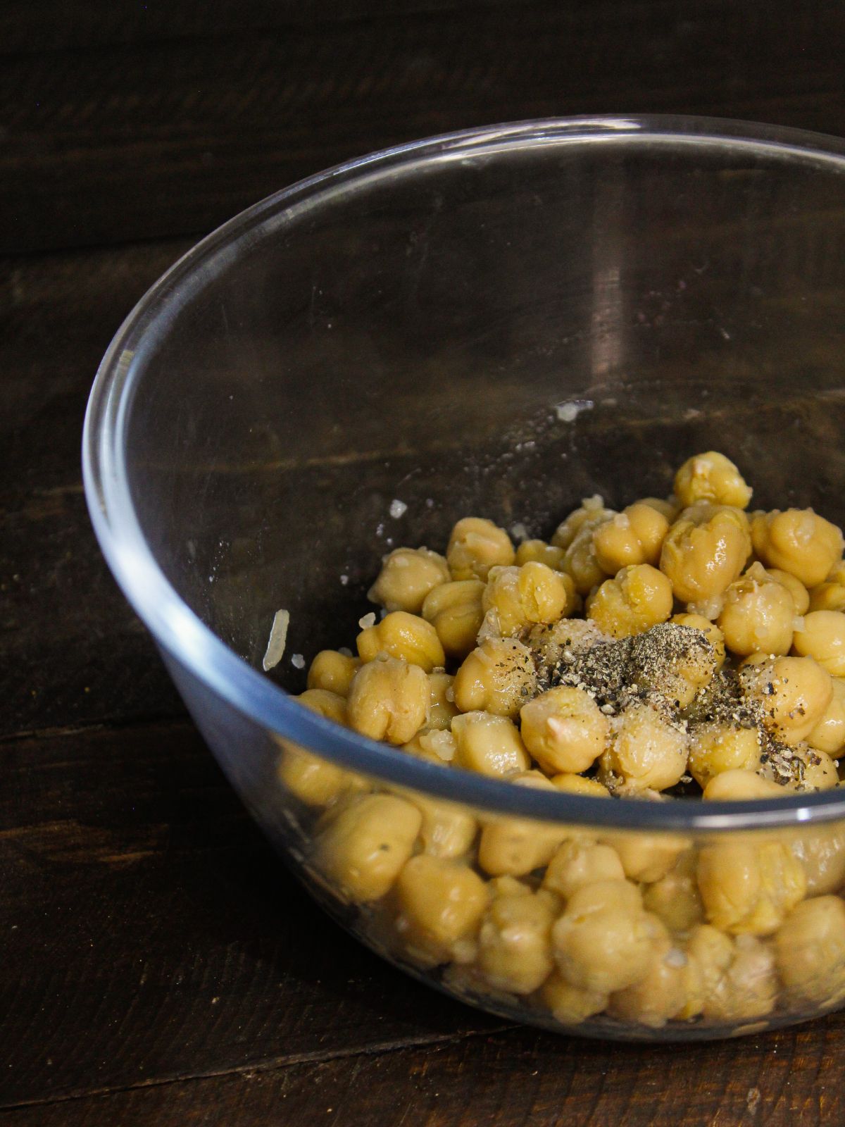 Add Black pepper powder and black salt to the bowl