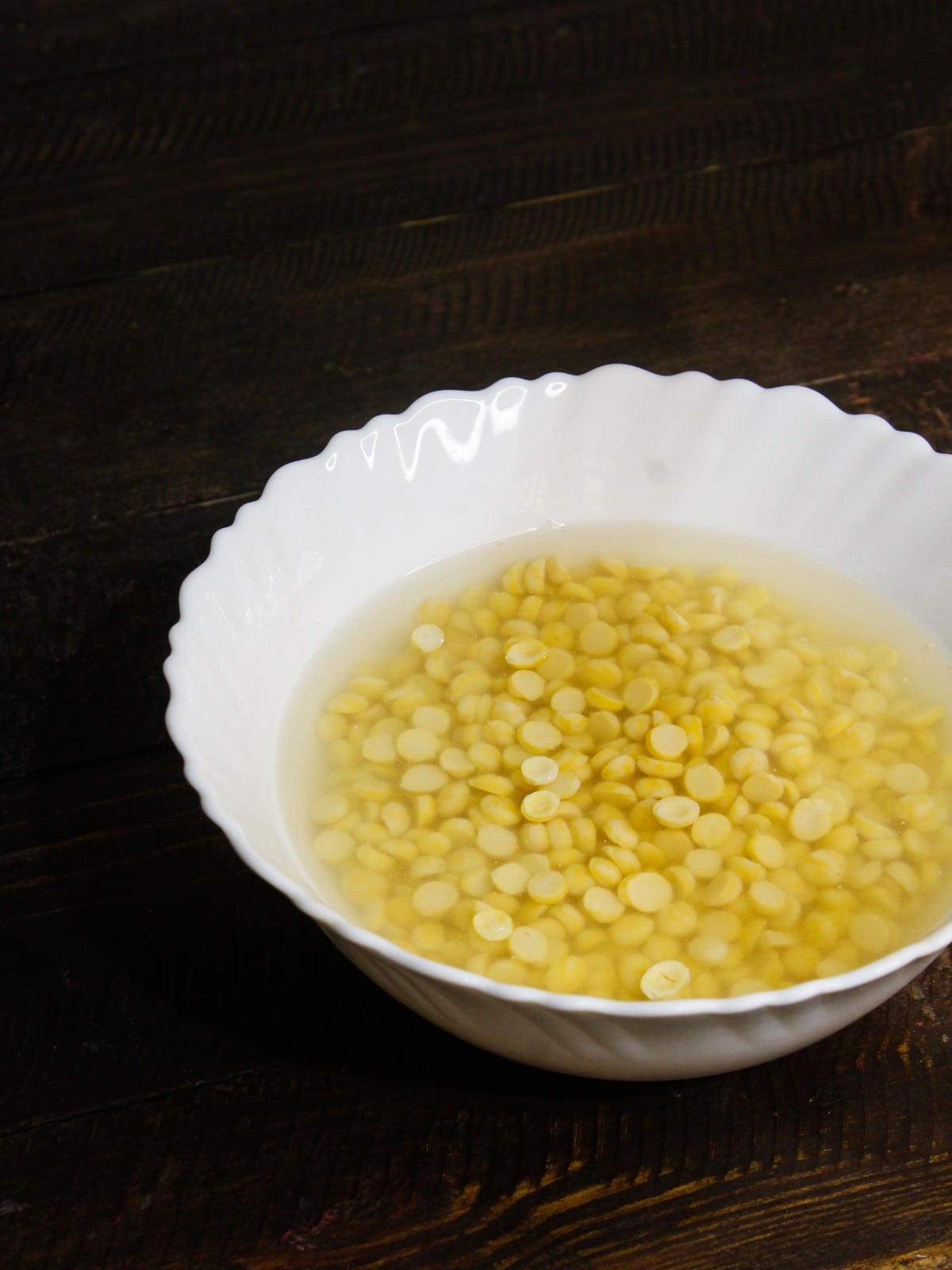 Soak dal into water 