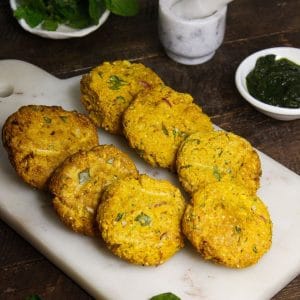 Featured Img of Dal Vada with Green Chutney Indian Chickpea Fritters