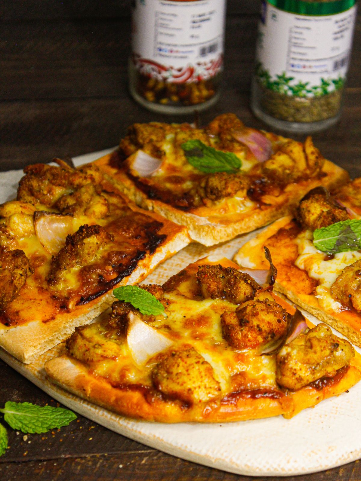 Side view image of Tandoori Chicken Pizza