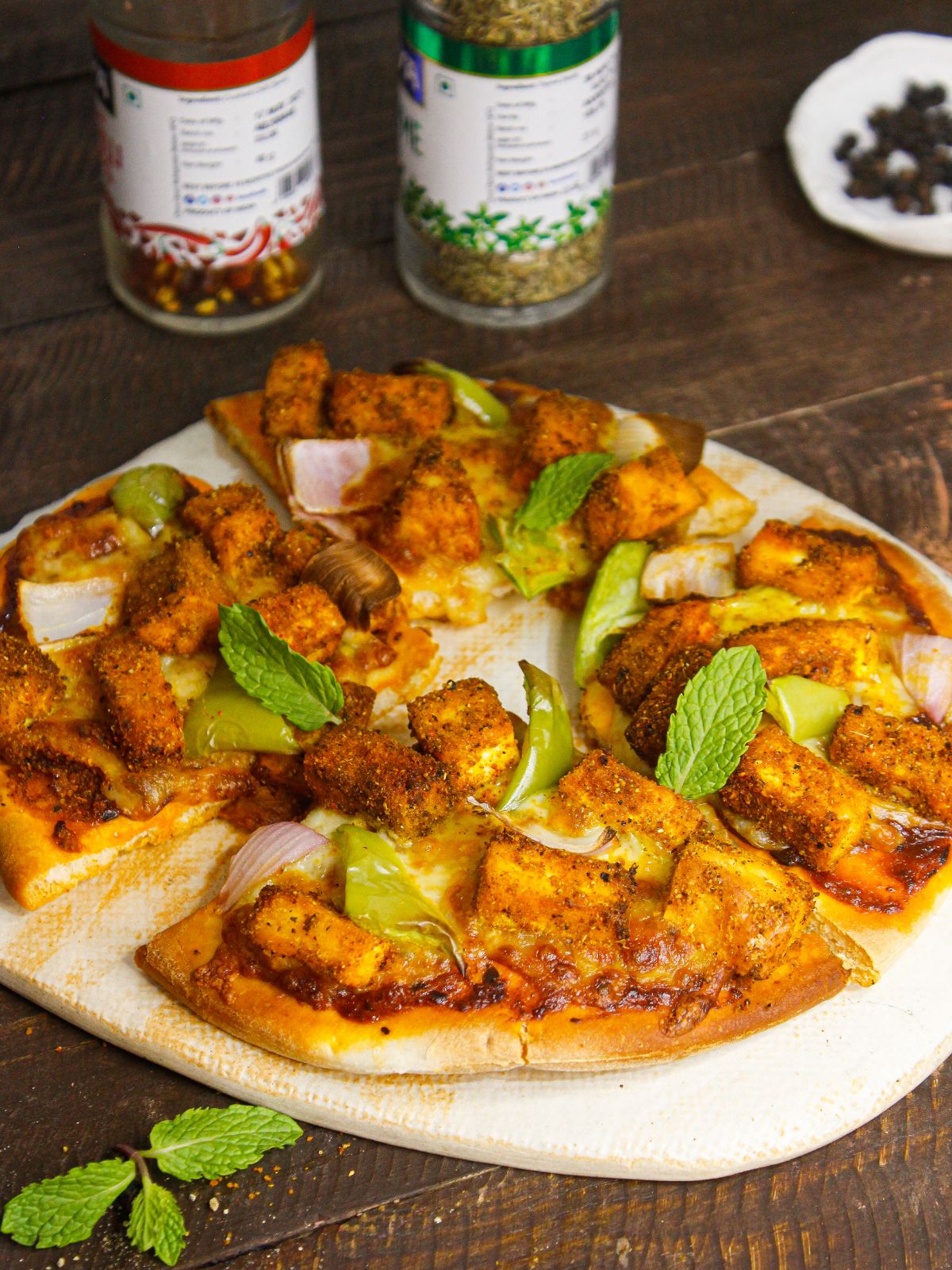 Spicy Tandoori Paneer Pizza enjoy with dip or chutney
