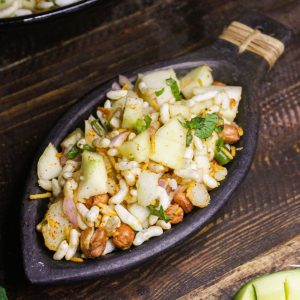 Featured Img of Crunchy Raw Mango Salad