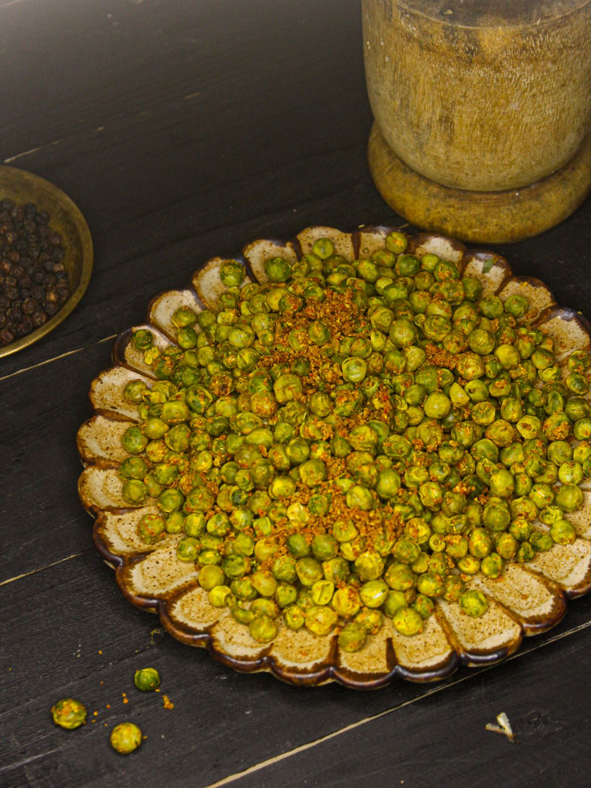Spicy Air Fried Peas: A Healthy Snack ready to enjoy with tea 