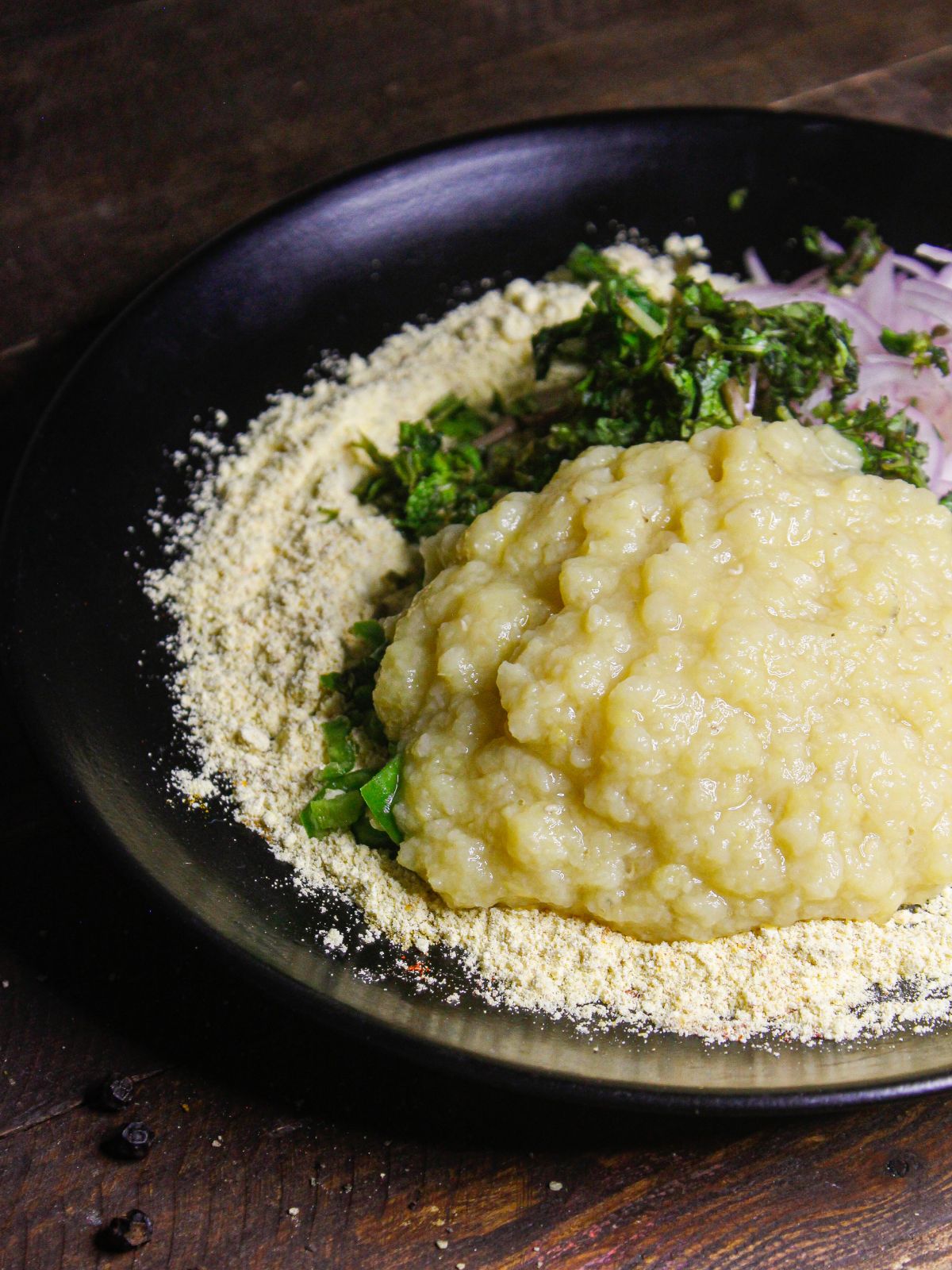 Add red lentils to the besan mixture 