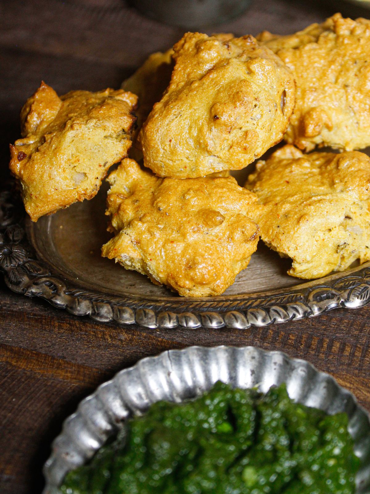 Yummy Air Fried Moong Dal Vada With Green Chutney