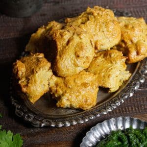 Featured Image of Air Fried Moong Dal Vada With Green Chutney