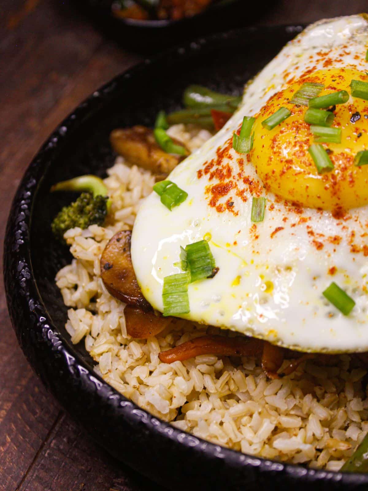 Zoom in image of Stir Fry Brown Rice Bowl