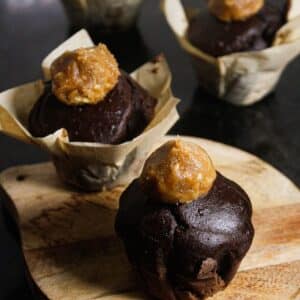 Featured Img of Chocolatey Cupcakes with Peanut Butter Frosting