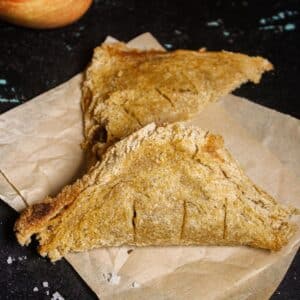 Featured Img of Easy Air Fried Apple Pie