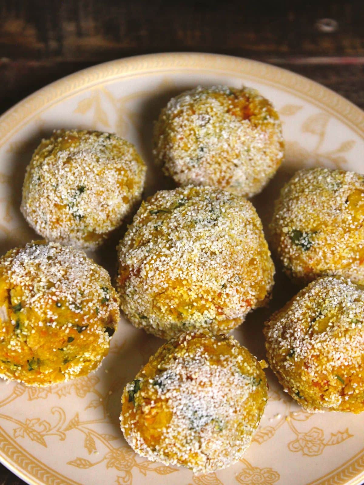 Top view image of air fried sweet corn vadas