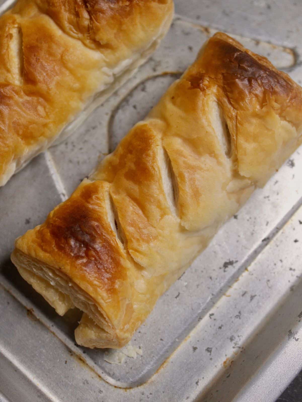 Single piece of Coconut Jaggery Puffs