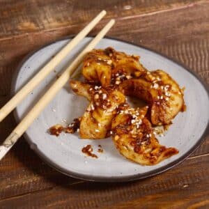 Featured Img of Crispy Fried Dumpling with Spicy Sauce