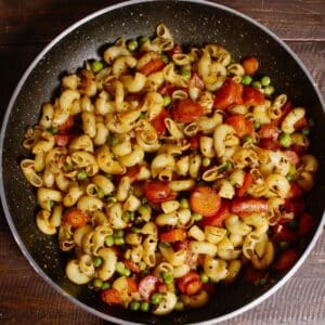 Featured Img of Carrot and Peas Macaroni