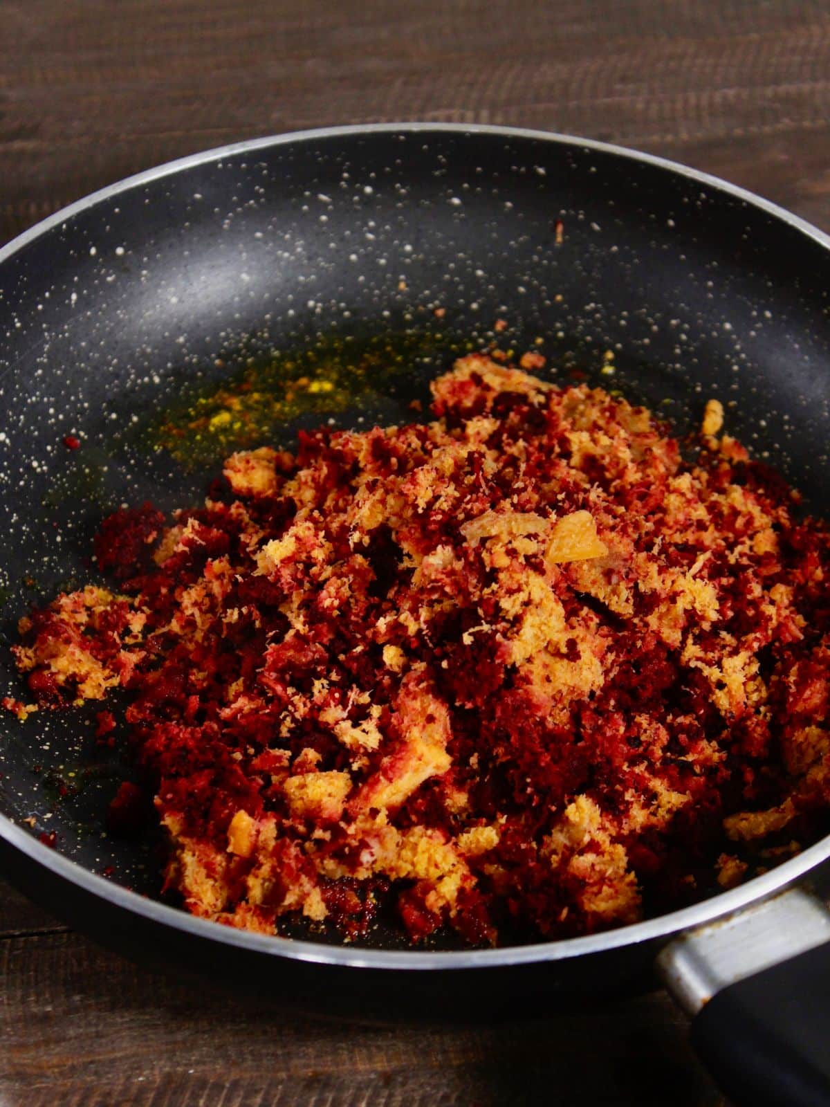 add leftover vegetable pulp into the pan and saute 