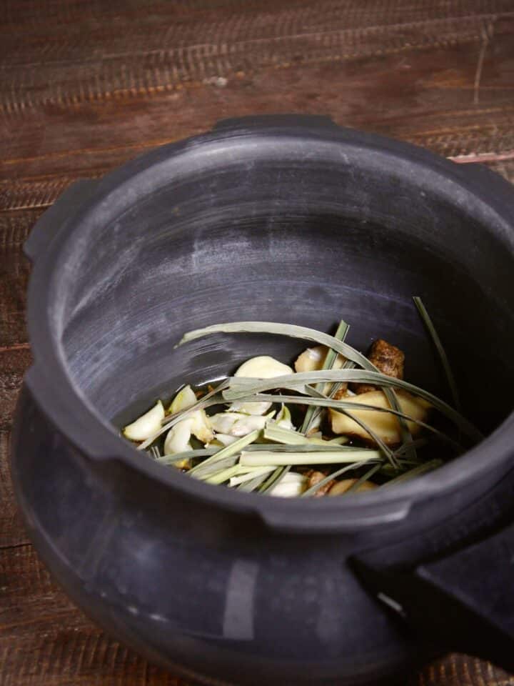 Lemongrass Ginger Vegetable Broth My Dainty Soul Curry