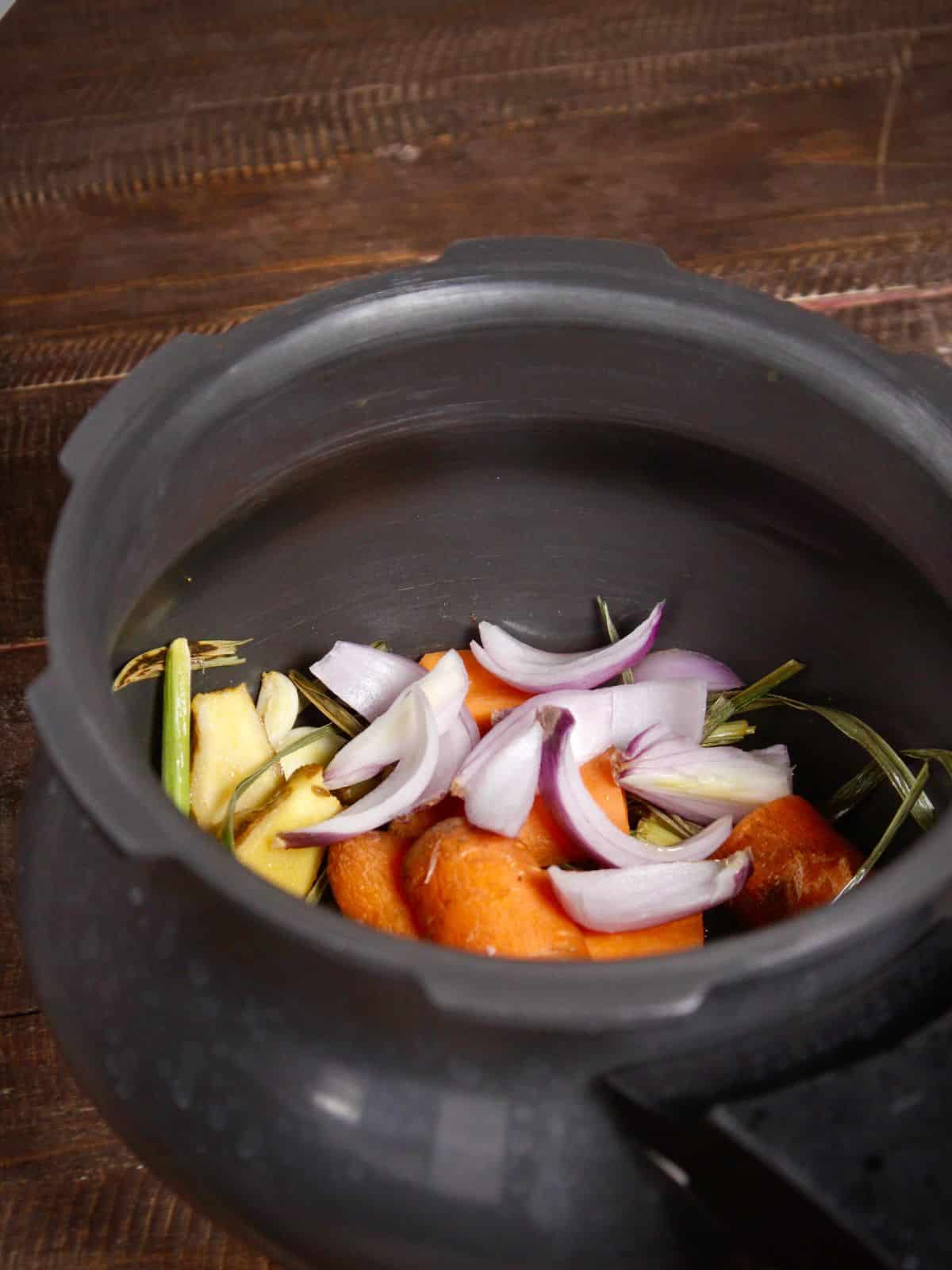 add chopped vegetables to the pan 