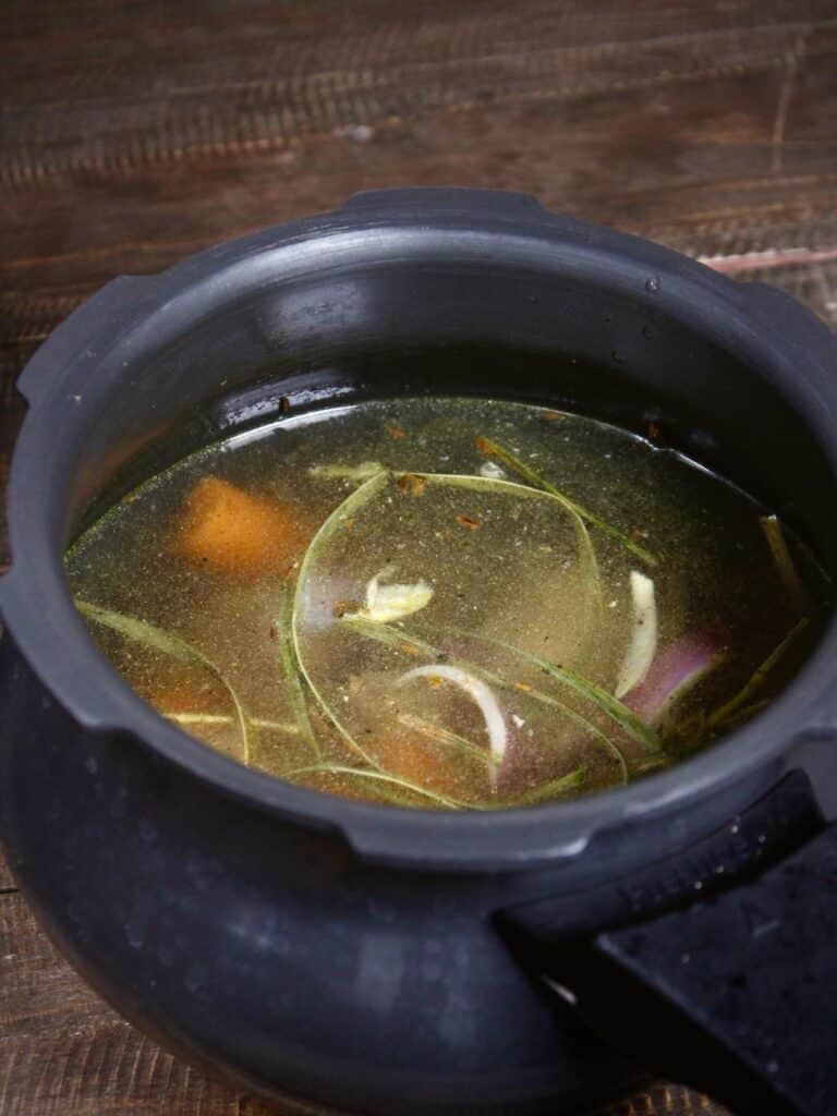 Lemongrass Ginger Vegetable Broth My Dainty Soul Curry