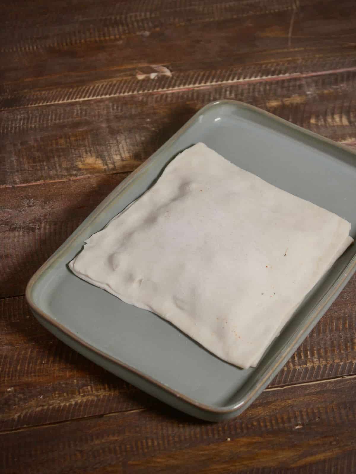 cover the pastry with another sheet 