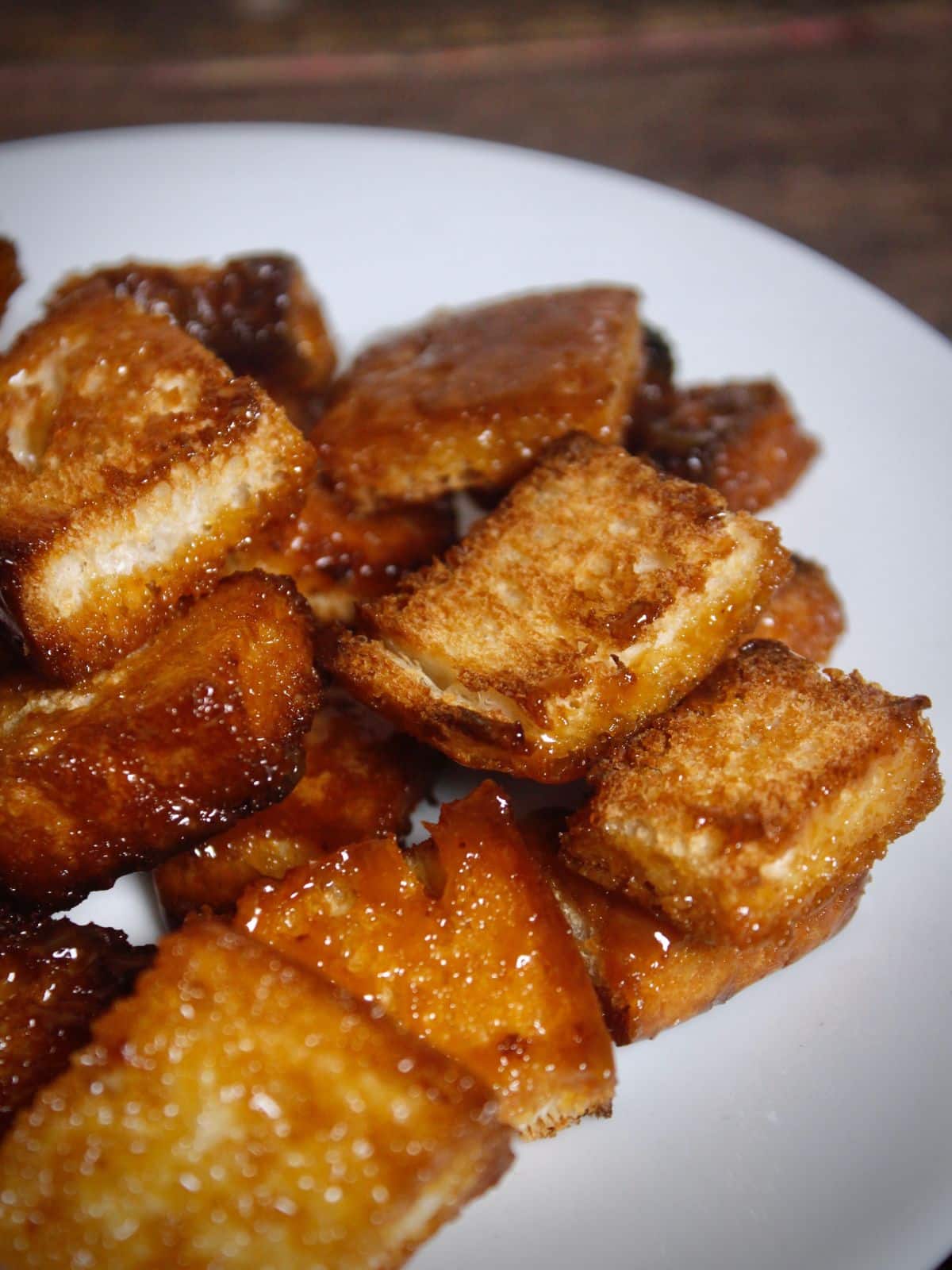 top view of caramel bread popcorn