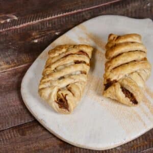 Featured Img of Sweet Vermicelli Puff Pastry