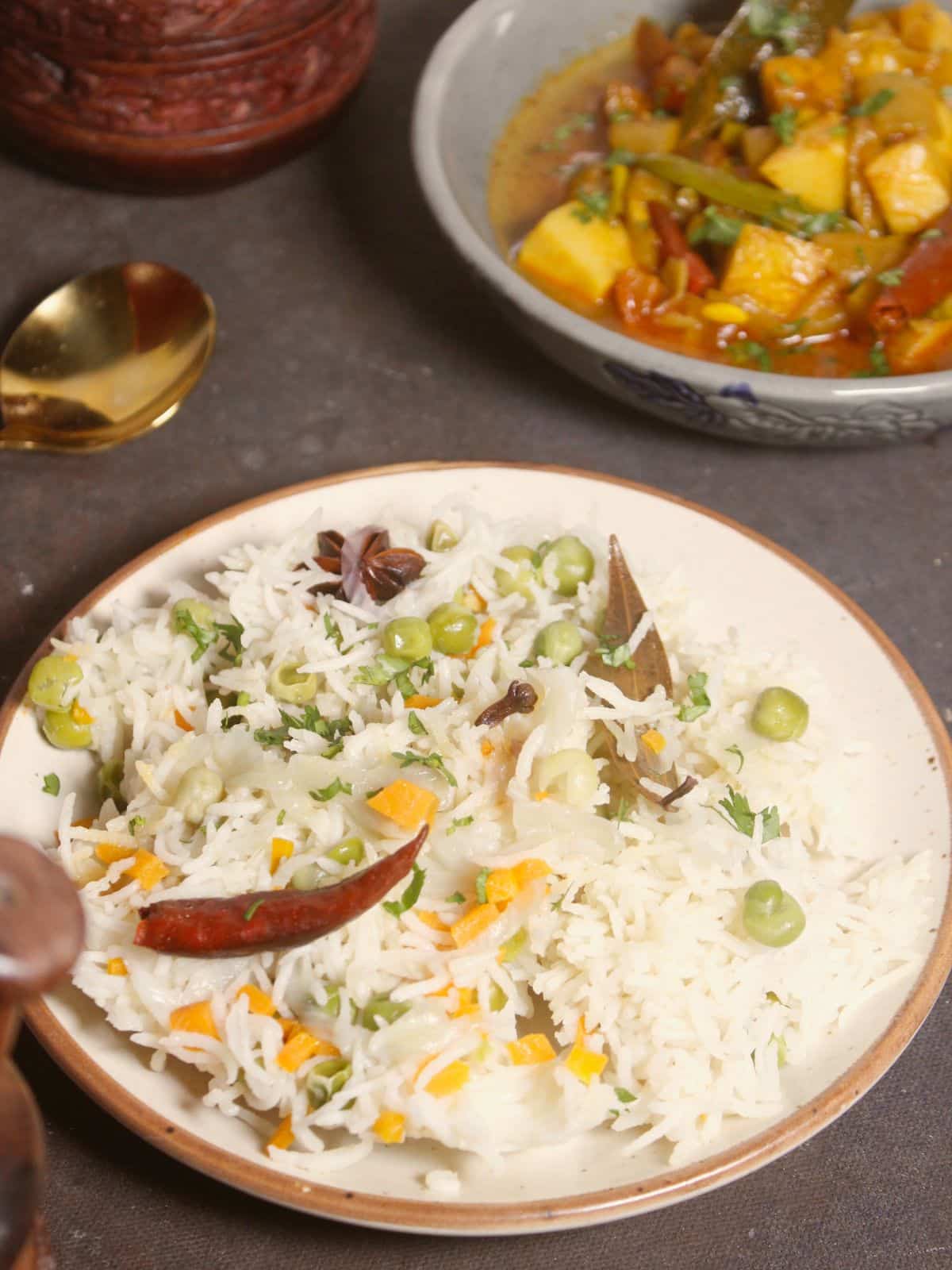 hot ghee vegetable pulao