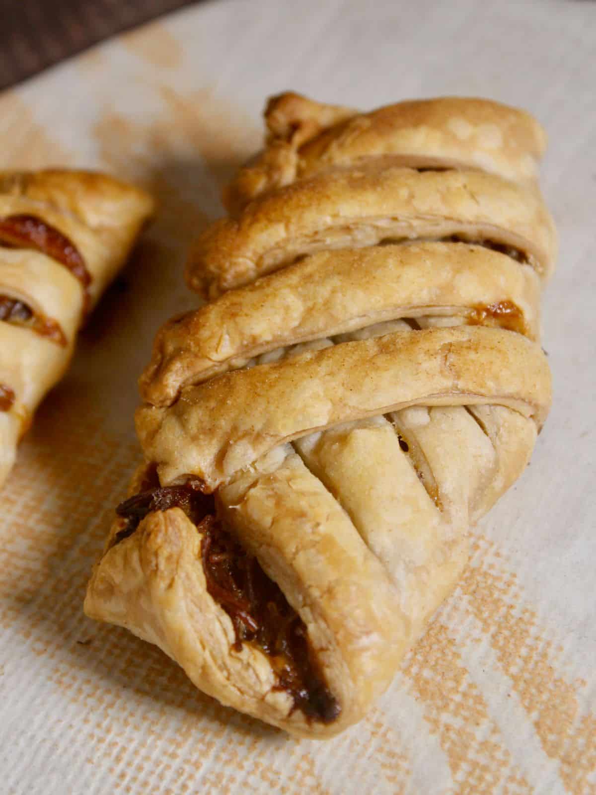 zoom in image of sweet vermicelli puff pastry