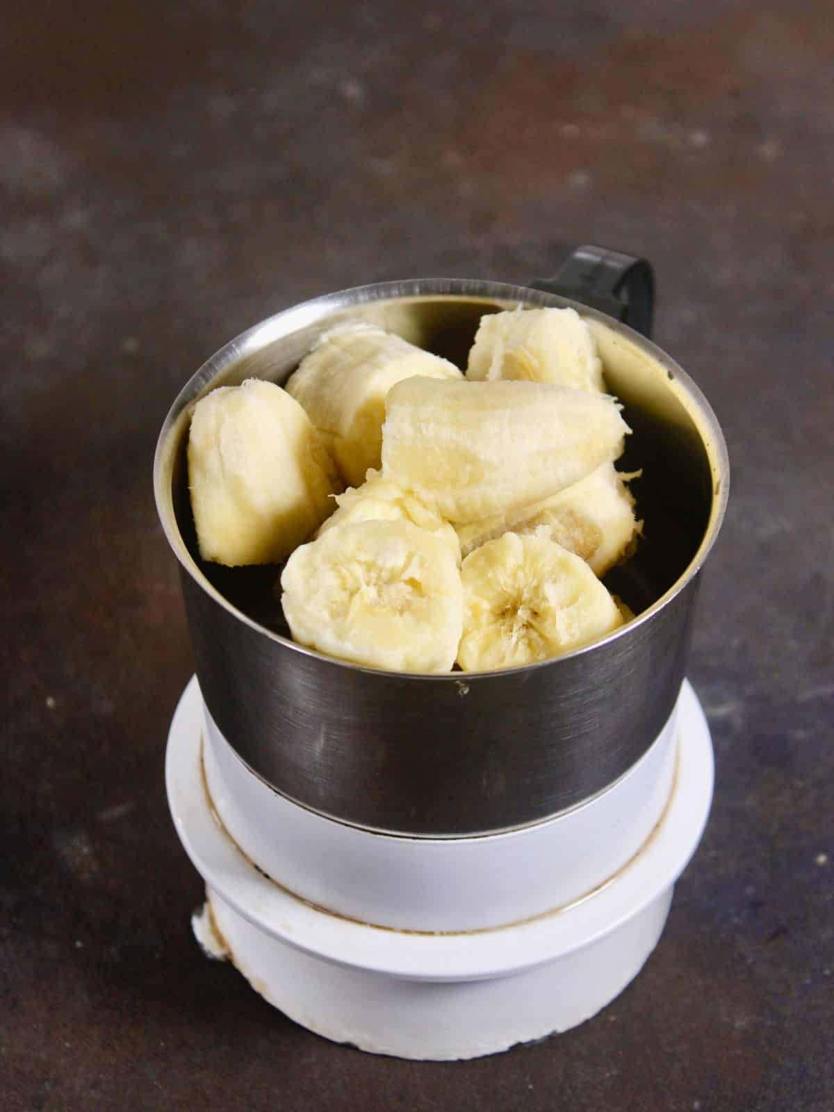 take riped bananas in a blender and blend well
