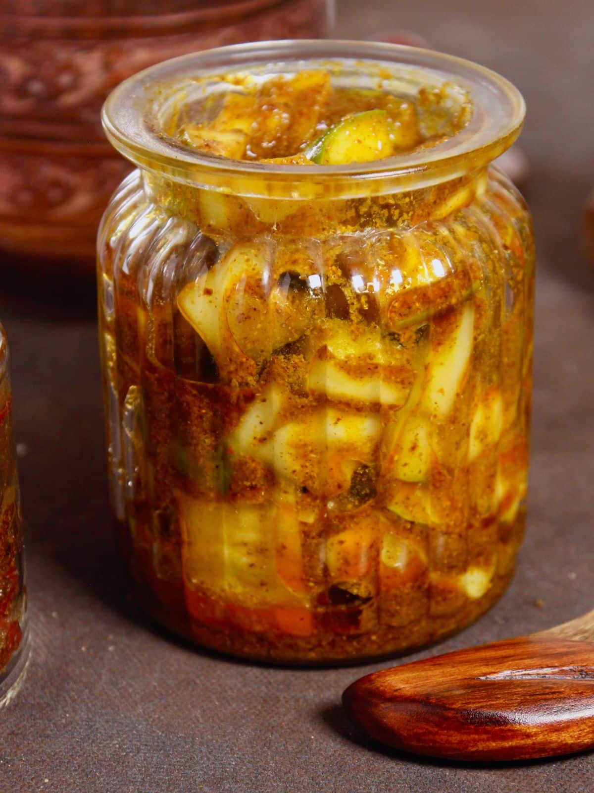 side view of instant raw mango pickle